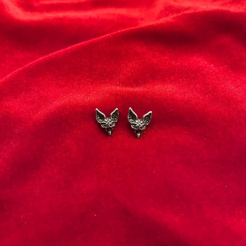 Cauchemar Bat Studs