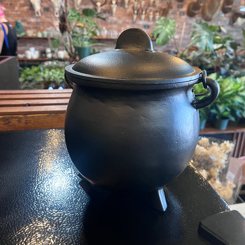 8" Cauldron