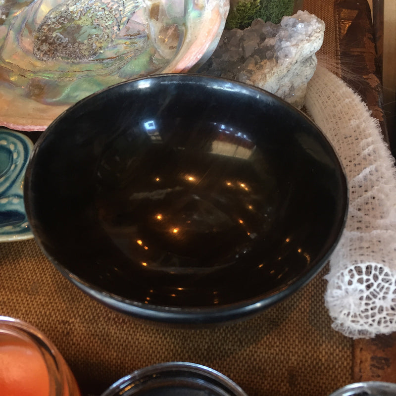 Horn Bowl (5")